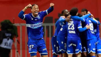 Aslan’a pahalı geldiler