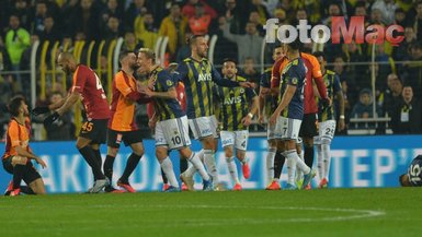 Fenerbahçe-Galatasaray derbisinde iki pozisyon herkesi şoke etti!