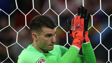 Fenerbahçeli taraftarlar 4 gözle kaleci Livakovic'i bekliyor