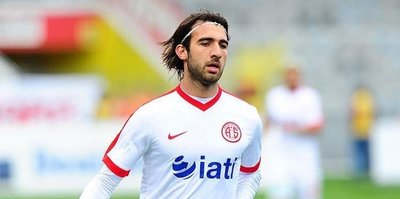 Antalyaspor'da 10 futbolcunun sözleşmesi sona erecek