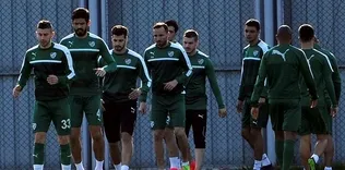 Bursaspor, Konyaspor deplasmanında