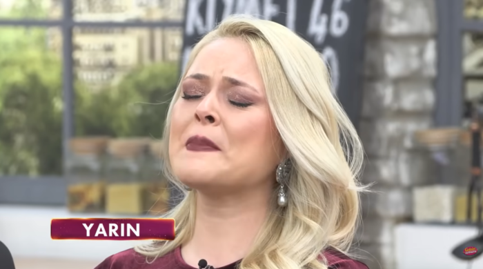 gelinim-mutfakta-bilezikleri-kim-aldi-22-mayis-aysun-yarismadan-cekildi-mi-1779440726613.png 22 Mayıs Aysun yarışmadan çekildi mi?