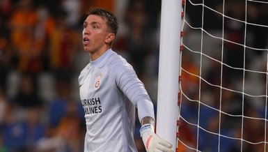 Muslera’da bir haller var