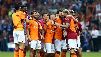 Galatasaray - Molde eşleşmesinde ilginç frikik detayı!