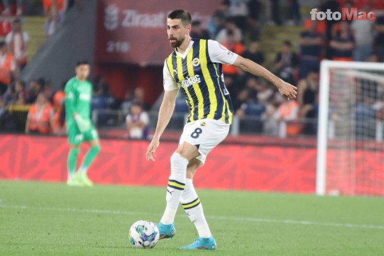 Fenerbahçe'de şok gelişme! Yıldız isim sezonu kapattı