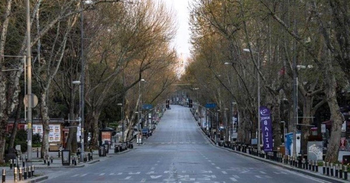son dakika haberleri sokaga cikma yasaklari bitiyor mu 27 haziran pazar sokaga cikmak yasak mi fotomac
