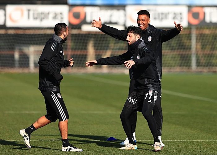 sivasspor-besiktas-maci-canli-izle-sivasspor-besiktas-maci-ne-zaman-saat-kacta-hangi-kanalda-ztk-canli-mac-izl-1736227870013.jpeg