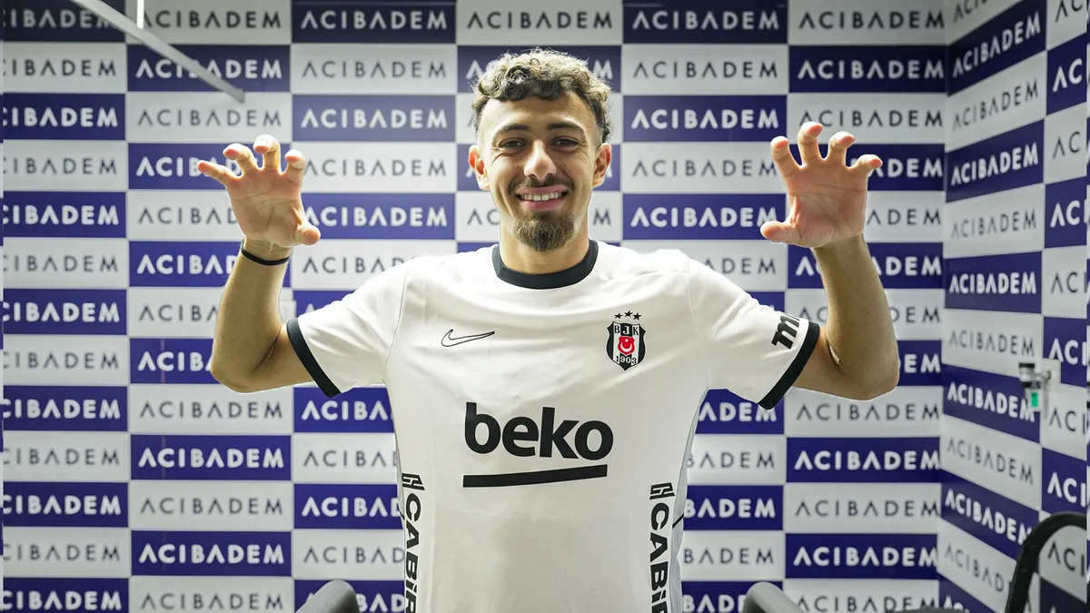 Beşiktaş'ın yeni transferi İlhan Fakılı topbaşı yaptı