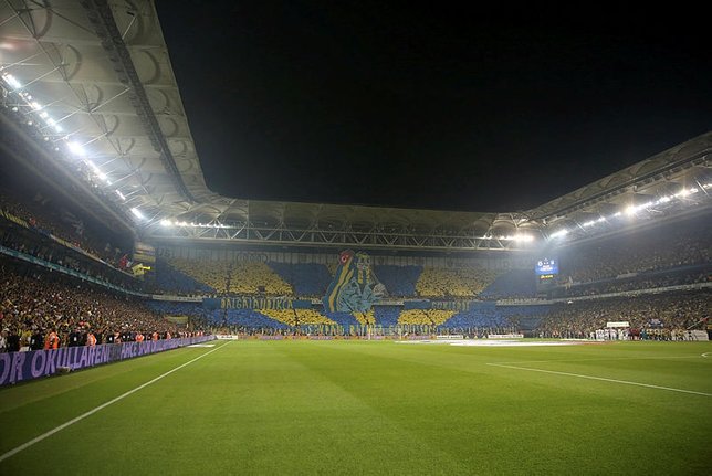 Fenerbahçe tribünlerinde Ersun Yanal sesleri!