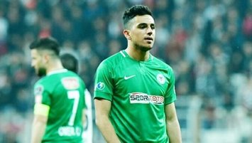 Bursaspor’a ikinci golcü Mücahit Can Akçay