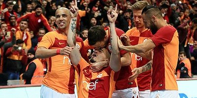 Galatasaray, devre arasına moralli girdi