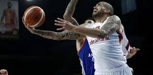 Cimbom son saniyede yıkıldı