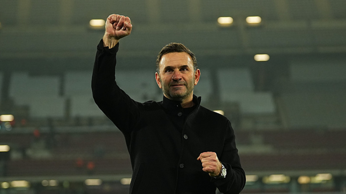 G.Saray'dan ezeli rakiplere çalım!