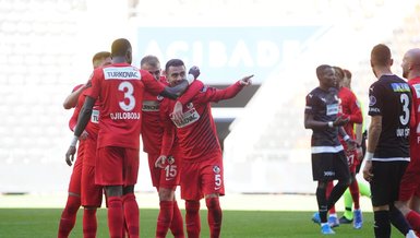 Gaziantep FK-Sivasspor: 5-1 | MAÇ SONUCU (ÖZET) - Gaziantep evinde Sivasspor'u farklı geçti