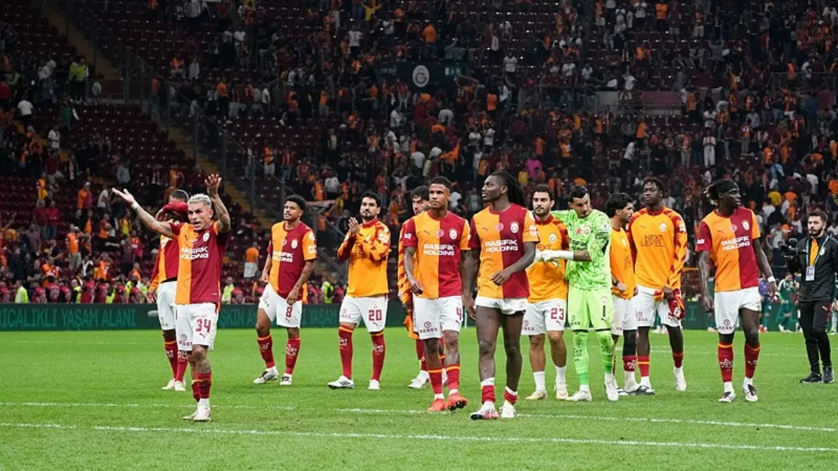 Evinde aslan