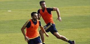 Van Persie ve Diego 11'e