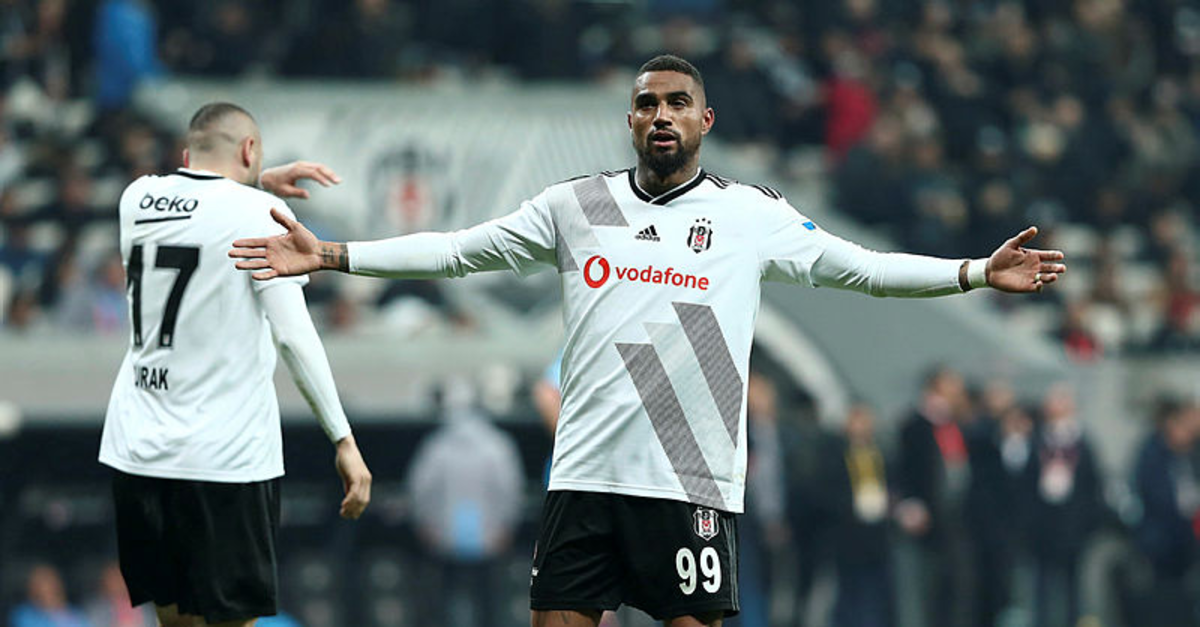 Besiktas Boateng E Resti Cekti Istersek Fotomac