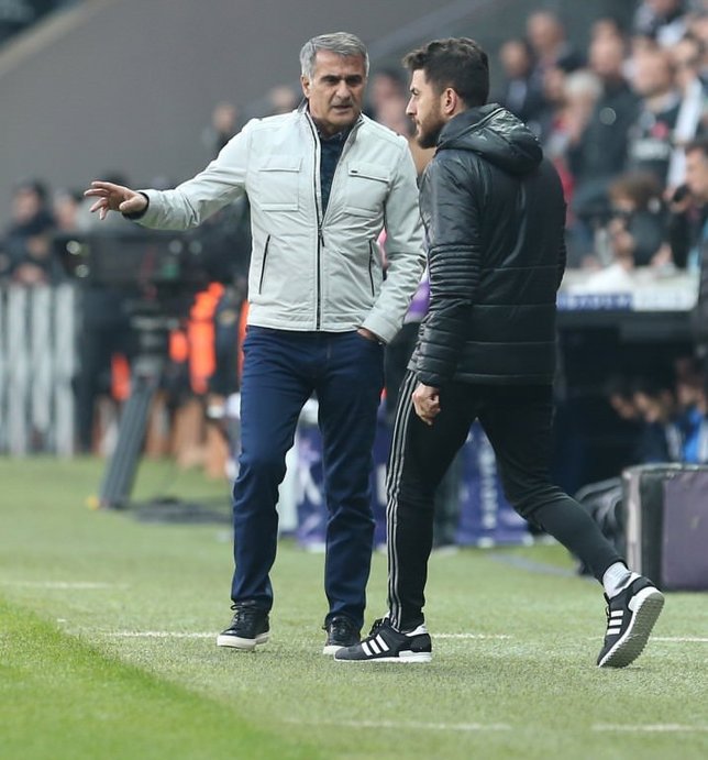 Şenol Güneş ile Ümit Özat arasında gerginlik Şenol Güneş ile Ümit Özat arasında gerginlik