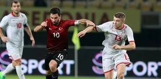 Arda Turan, gazeteciye saldırdı