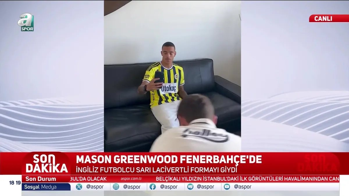 Fenerbahçe'nin yeni transferi Mason Greenwood formayı giydi! İşte ilk görüntüler