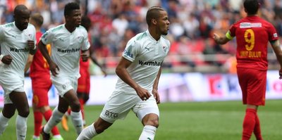 Bursaspor'da Ekong üzüntüsü