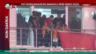 >Galatasaray şampiyonluğu Florya'da böyle kutladı