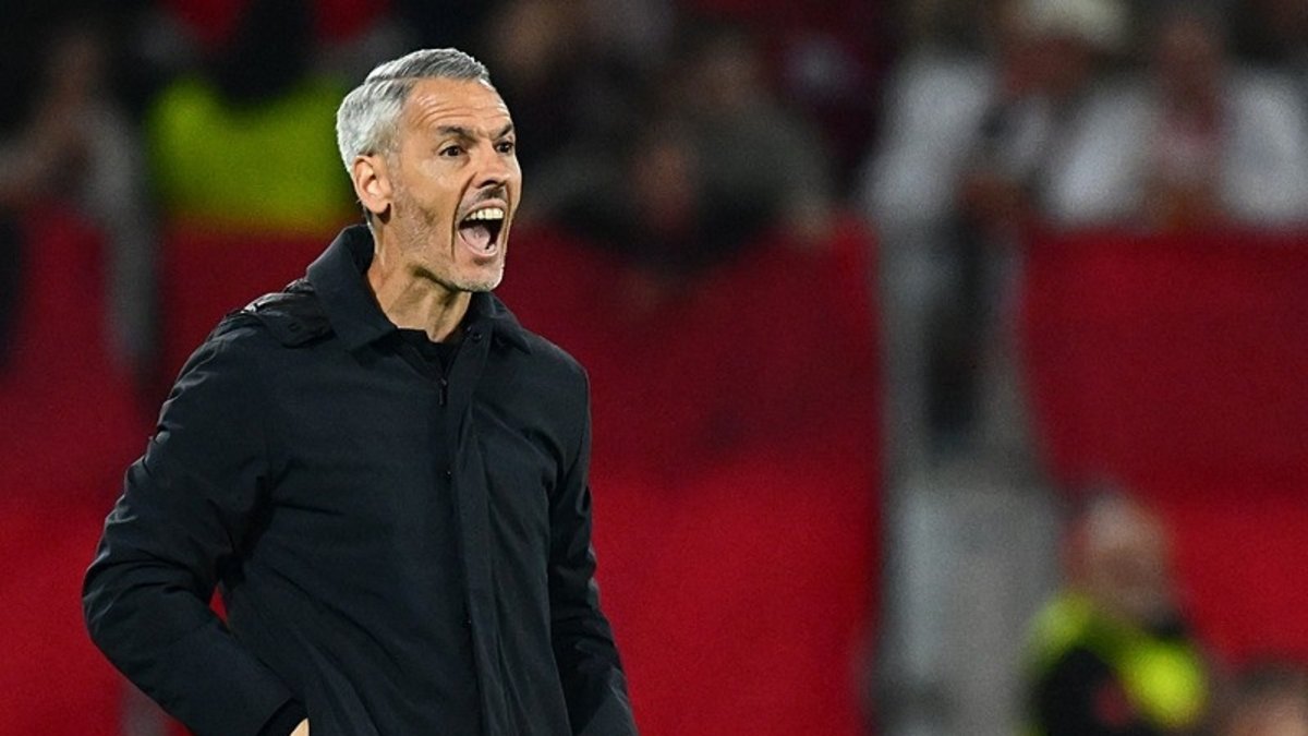 Beşiktaş teknik direktörde rotasını Carlos Vicens'e çevirdi!
