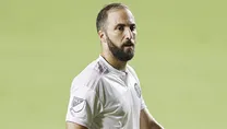 Dünyaca ünlü golcü futbolcu bıraktı!