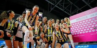 Fenerbahçe Galatasaray’ı süpürdü