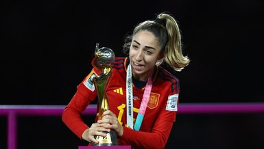 İspanya'ya şampiyonluğu getiren Olga Carmona maçın ardından babasının ölüm haberini aldı