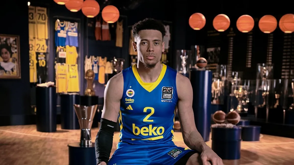 Fenerbahçe Beko parkeye retro forması ile çıkacak