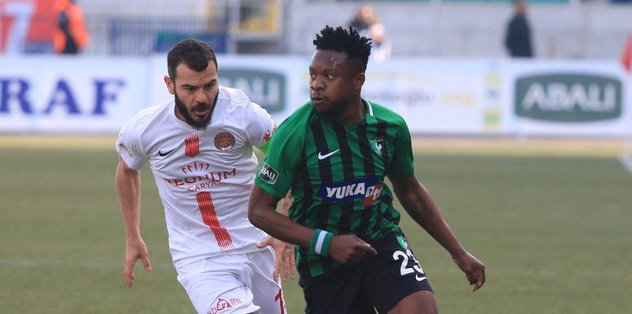 Onazi hırsız kovaladı