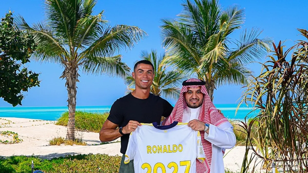Al Nassr Cristiano Ronaldo ile sözleşme imzaladı!