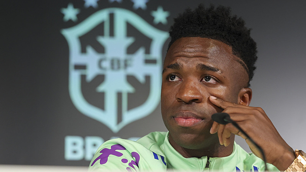 Brezilyalı futbolcu Vinicius ırkçılığa karşı her yerde mücadele ettiğini söyledi Brezilyalı futbolcu Vinicius ırkçılığa karşı her yerde mücadele ettiğini söyledi
