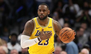 Lakers LeBron James'le kazanmaya devam ediyor
