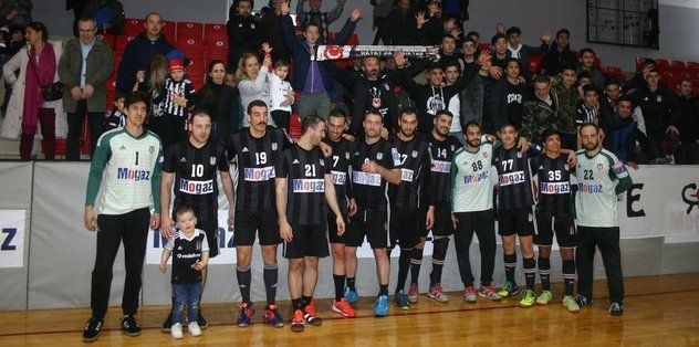 Beşiktaş Mogaz, şampiyonluk kupasını aldı