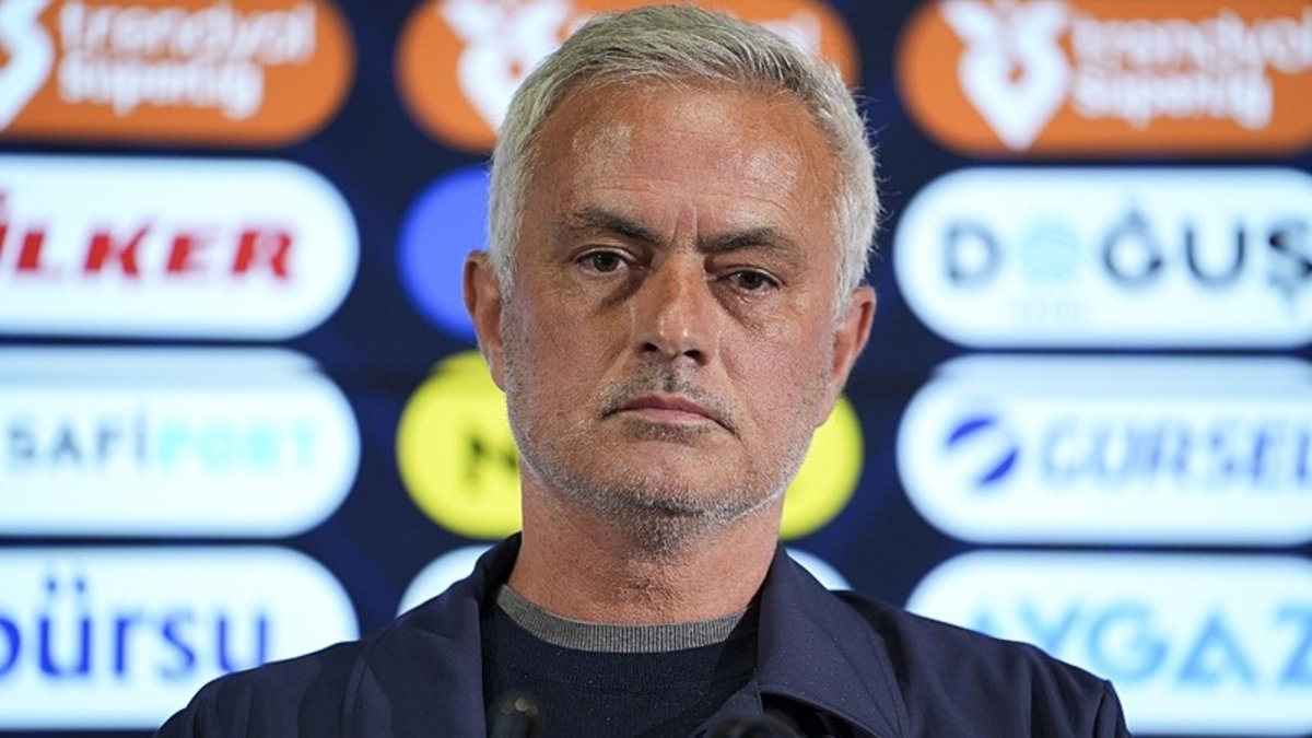 Fenerbahçe'de Mourinho’nun yerine sürpriz aday! İşte o isim Fenerbahçe'de Mourinho’nun yerine sürpriz aday! İşte o isim