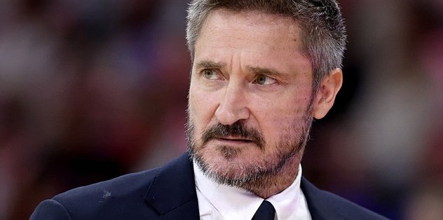 Pozzecco imzayı attı