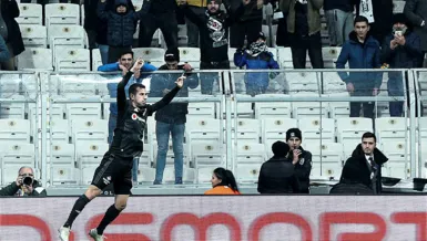 Tribünler boş kaldı