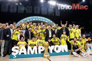Fenerbahçe Beko kupasını aldı! İşte görüntüler...