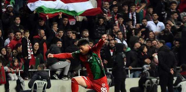 Karşıyaka’da asistler Berat’tan