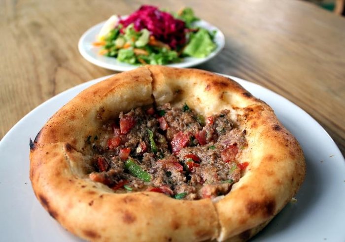 cantik-pide-tarifi-cantik-pide-nasil-yapilir-meshur-cantik-pide-malzemeleri-yapilisi-ve-puf-noktalari-1666680464257.jpeg