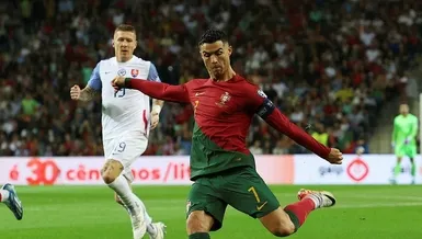 Ronaldo’dan Dzeko’ya jest