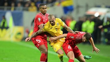 Romanya lider bitirdi!