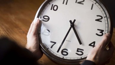TÜRKİYE'DE SAATLER İLERİYE ALINACAK MI? | Saatler ileriye alındı mı, Türkiye'de saat kaç? Yaz saati uygulaması var mı? Yaz saati uygulaması nedir?