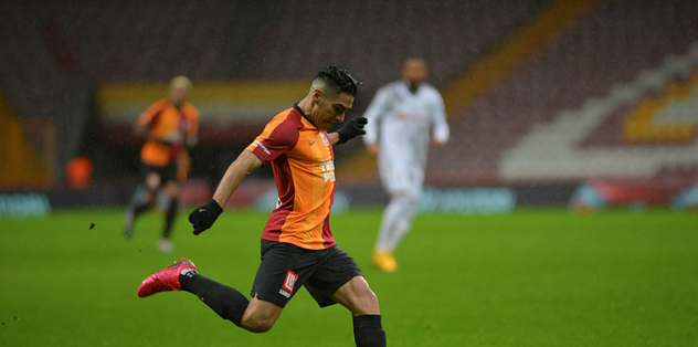 Falcao AS’ın kapağında