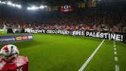 Göztepe’de maç öncesi Filistin pankartı!