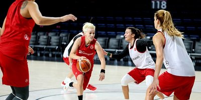 A Milli Kadın Basketbol Takımı, Arjantin maçı hazırlıklarını sürdürdü