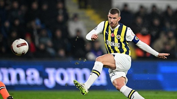 Fenerbahçe'den Edin Dzeko paylaşımı! Fenerbahçe'den Edin Dzeko paylaşımı!