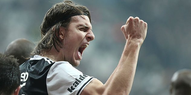 Göztepe Atınç Nukan'ı transfer etti